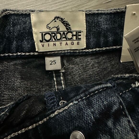 JORDACHE JEANS  - Picture 5 of 9